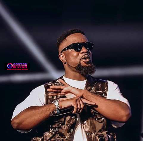 Sarkodie shuts down the web with over 1.5million fans streamlining his virtual concert Sarkodie shuts down the web with over 1.5million fans streamlining his virtual concert