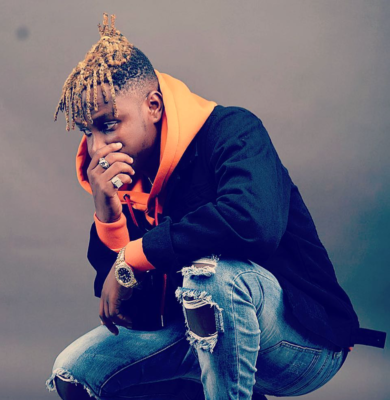Kelvin Boy's trousers gets torn at VGMA after losing the Afrobeat category Kelvin Boy trousers gets torn at VGMA after losing the Afrobeat category