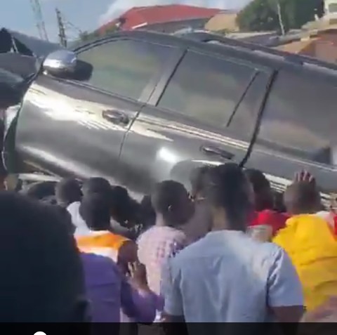 Four people have died, others trapped in a gory accident at Awoshie-Odorgonno road