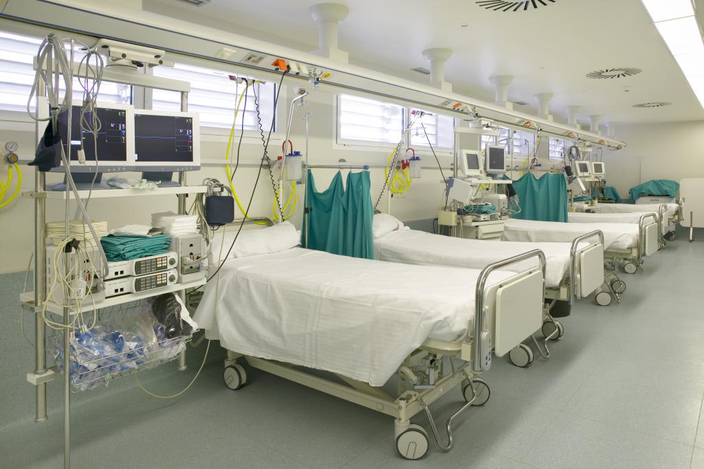 Uganda clinics lack space to admit COVID-19 patients over spike in the disease Uganda clinics lack space to admit COVID-19 patients over spike in the disease