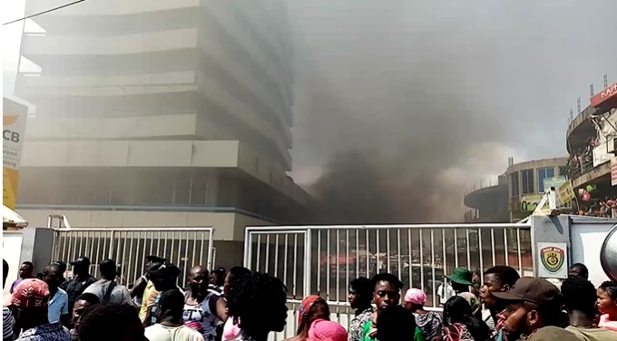 Customers of GCB have trooped at Kantamanto to withdraw their money after fire guts the bank